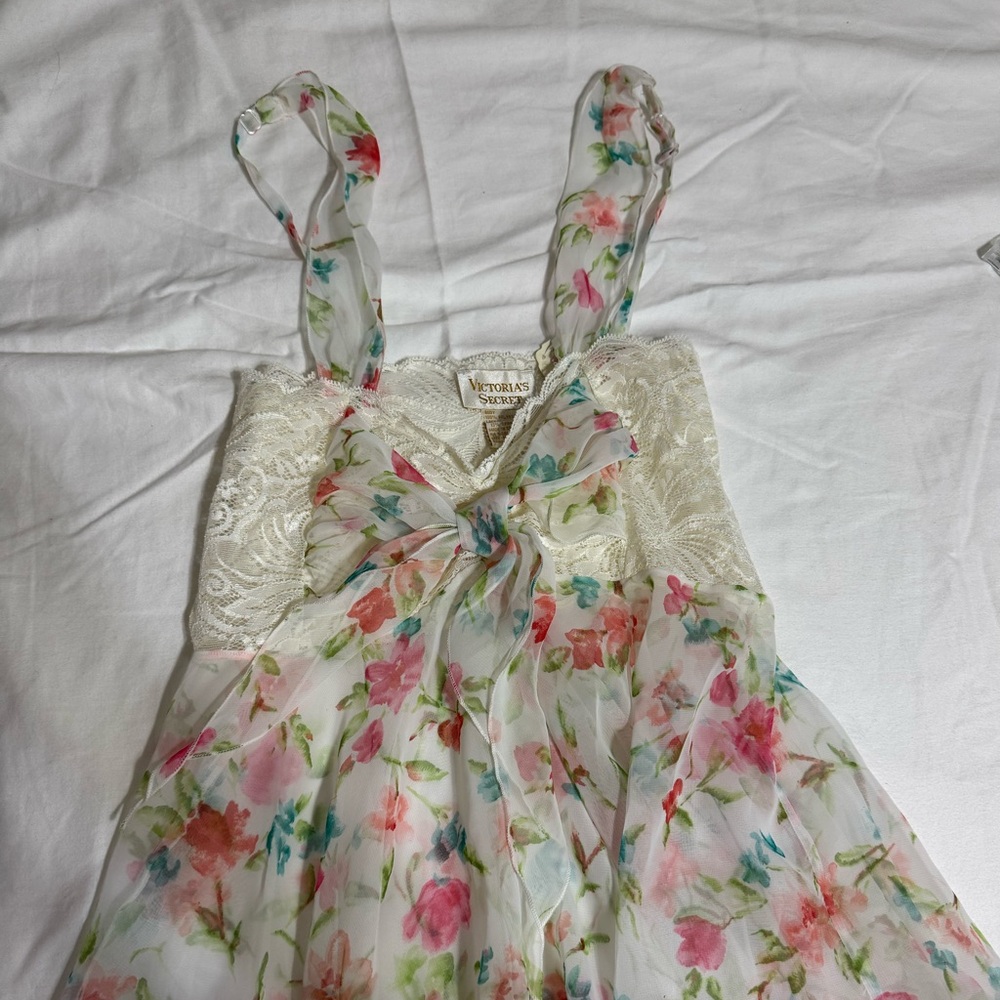 Victoria’s Secret gold label white floral babydoll sleepwear lace NWT